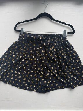 Dark Blue Floral Print High-Waist Shorts